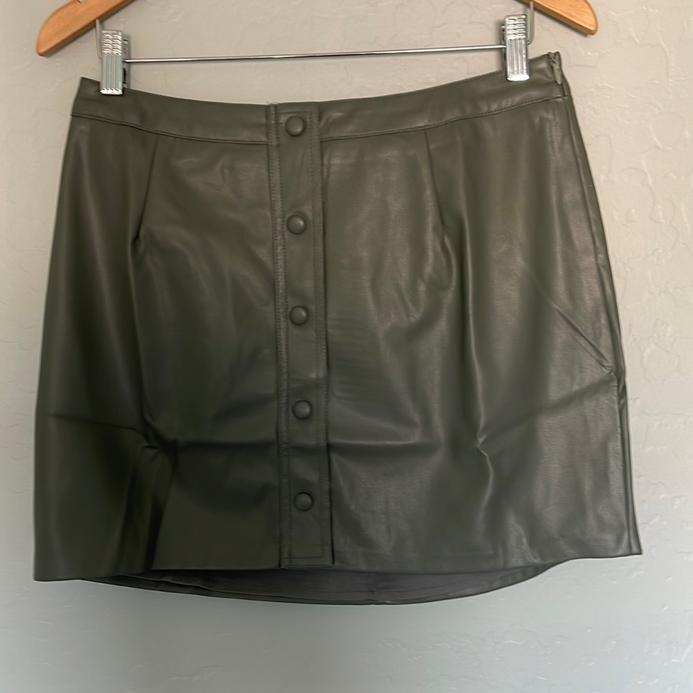 Lulus Most Fab Grey Vegan Leather Button-Front Mini Skirt. LARGE